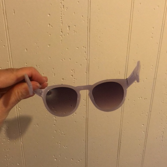 Lavender round sunglasses. Good condition. - Picture 2 of 2